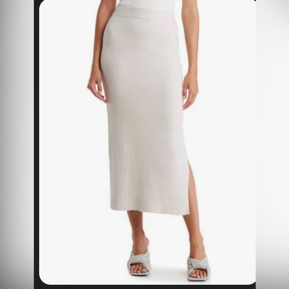 Tahari Sweater Maxi Skirt -Cream color